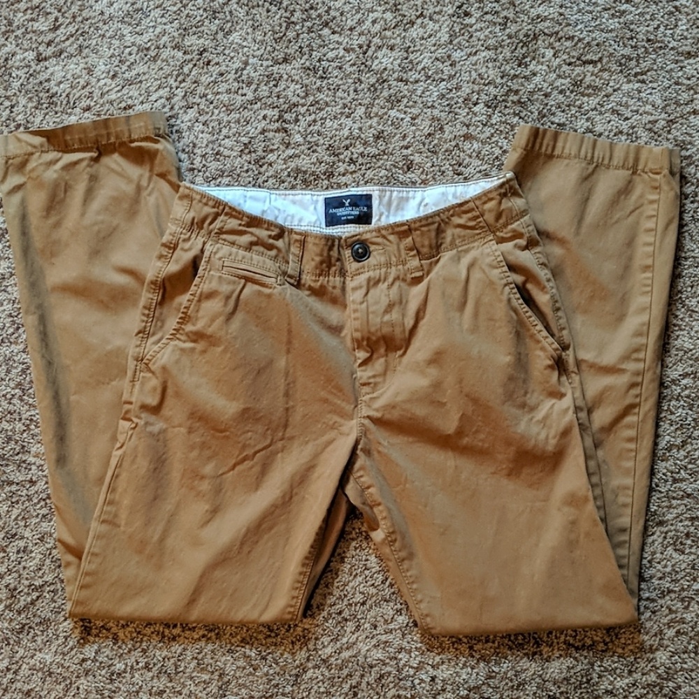 Dark tan khaki American Eagle 29 x 32